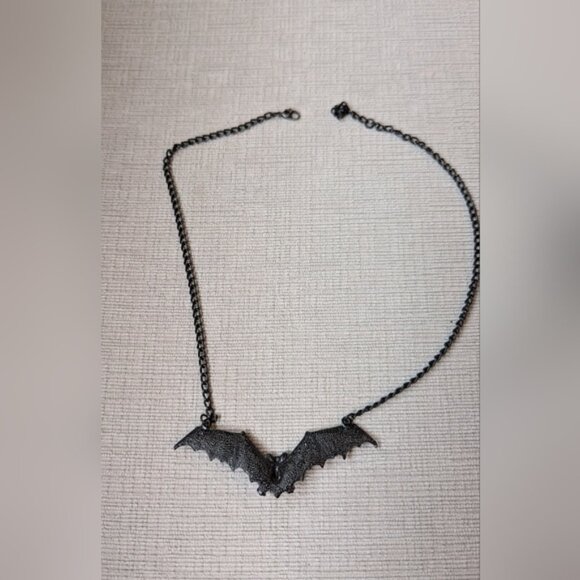Brand New Bat Necklace - Picture 3 of 3